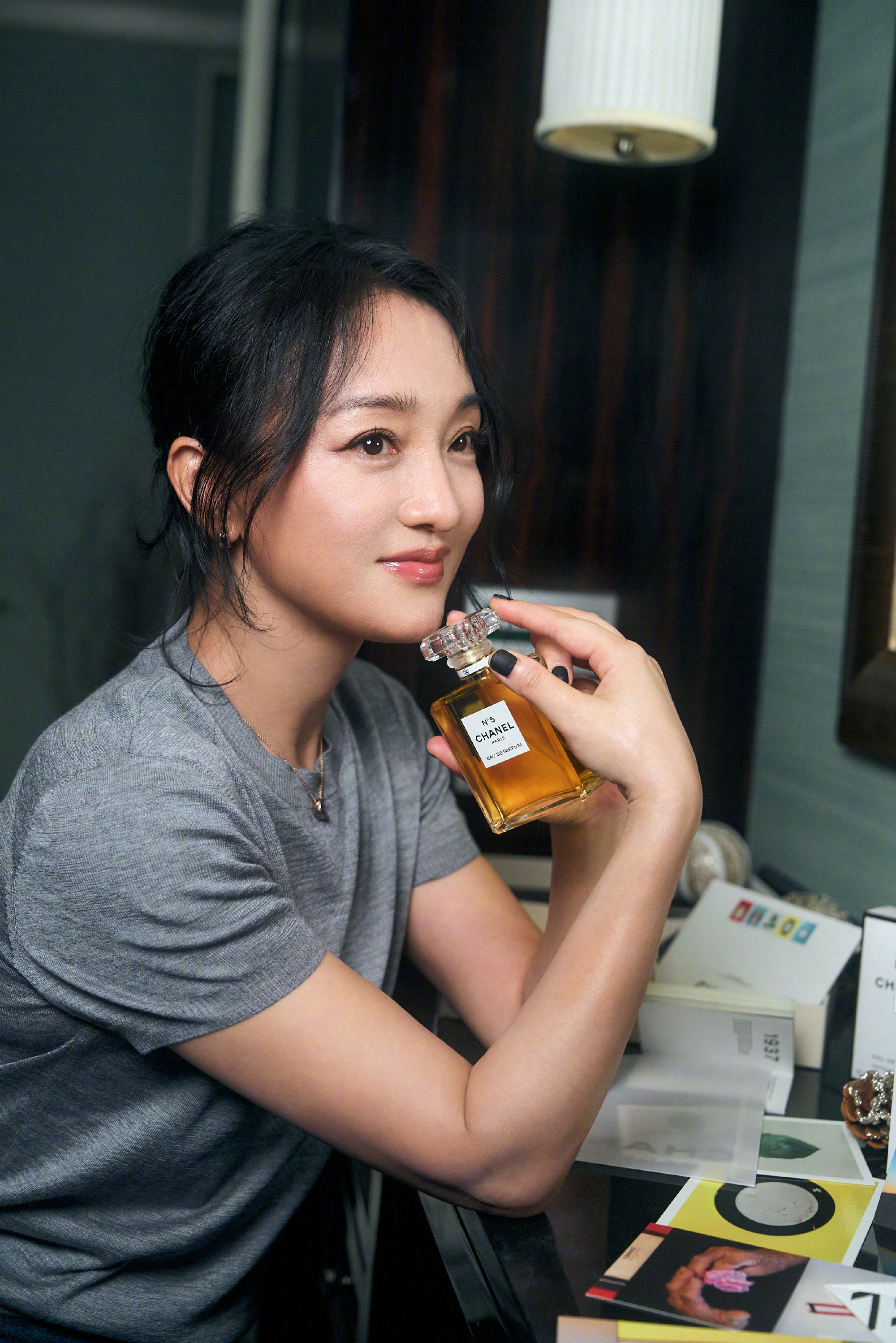 周迅 in Chanel Beauty 📷💐  来自格拉斯的熟悉气味，五月盛