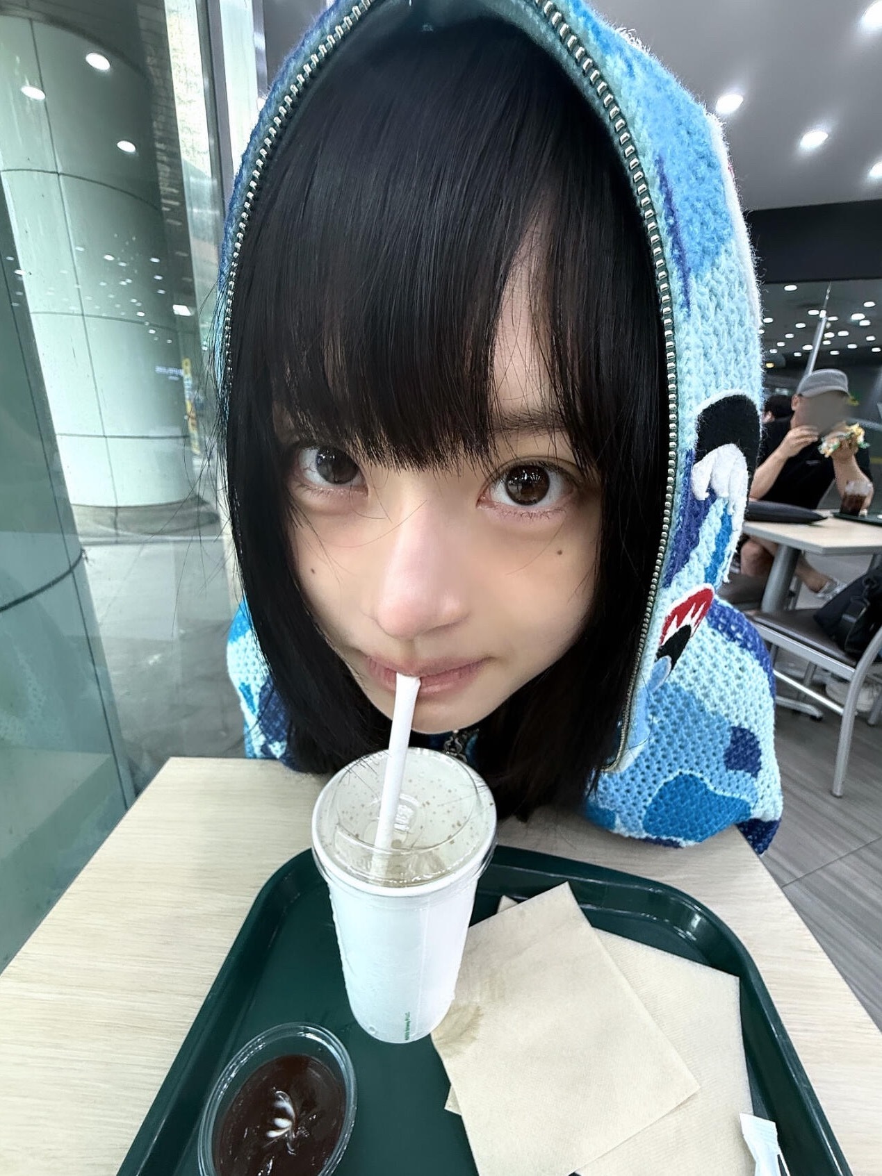 跟着韩女柳多恋学习食物拍照姿势🧃🍔🍒 