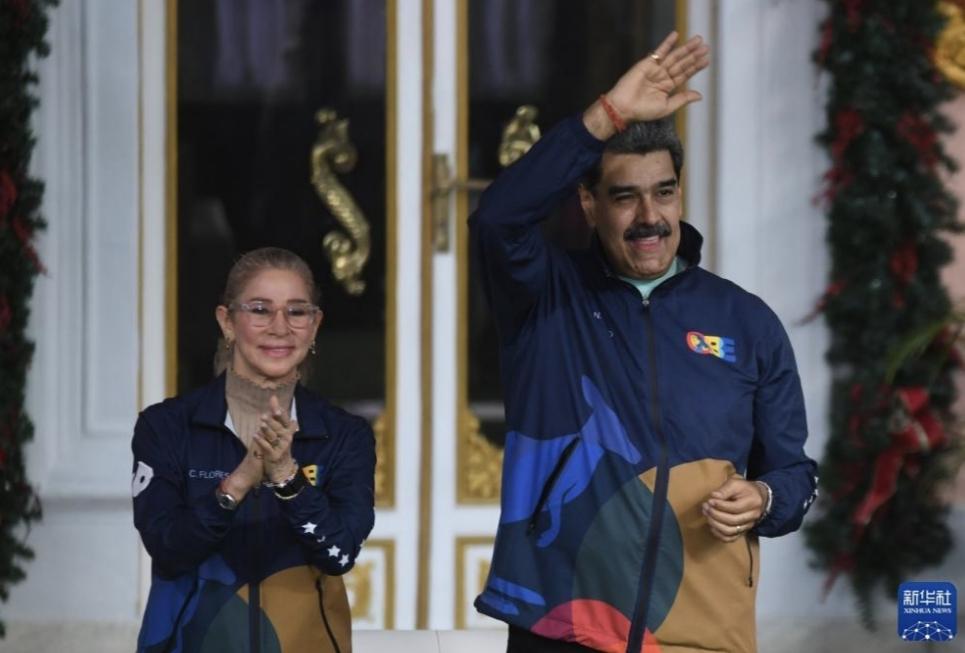 凌晨睡梦中被强行带出房间！
委内瑞拉总统马杜罗夫妇遭美军特种部队突袭的具体情况被