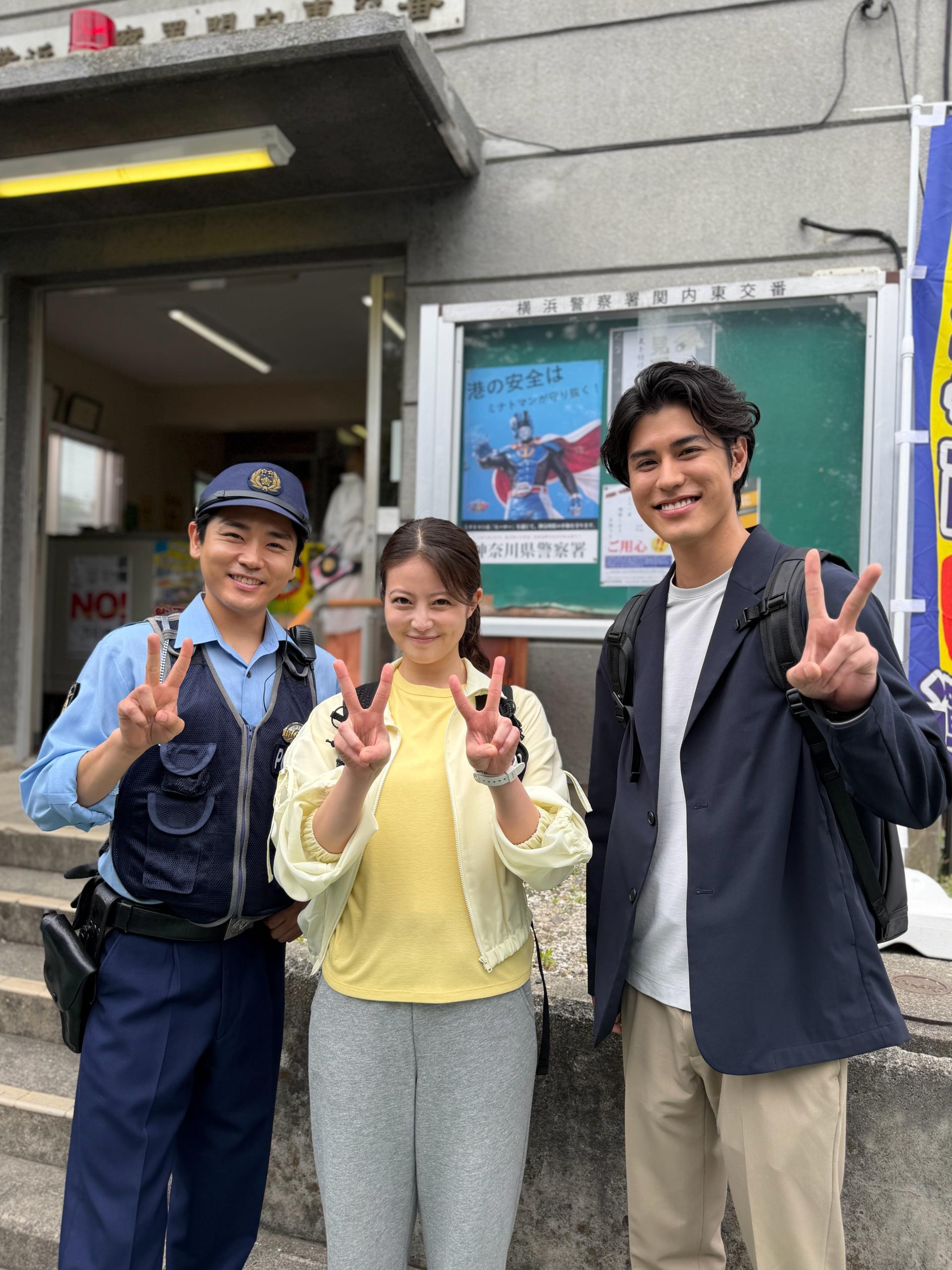 三个人的剪刀手✌️今田美樱今田美樱今田美桜