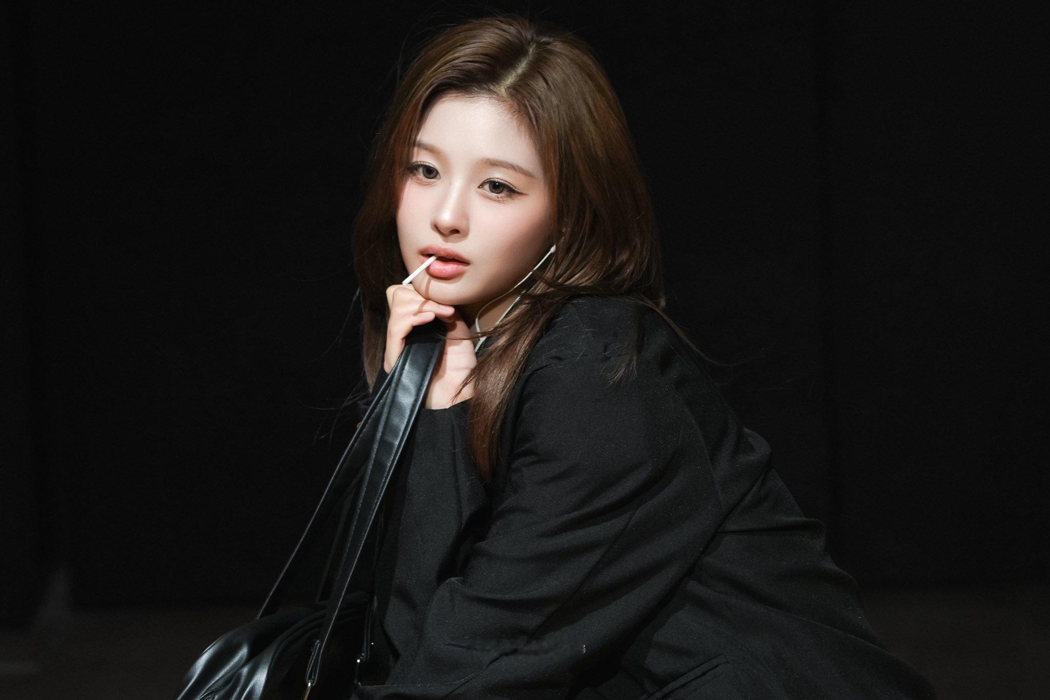 嗑颜bot 雪允爱上不良校霸 