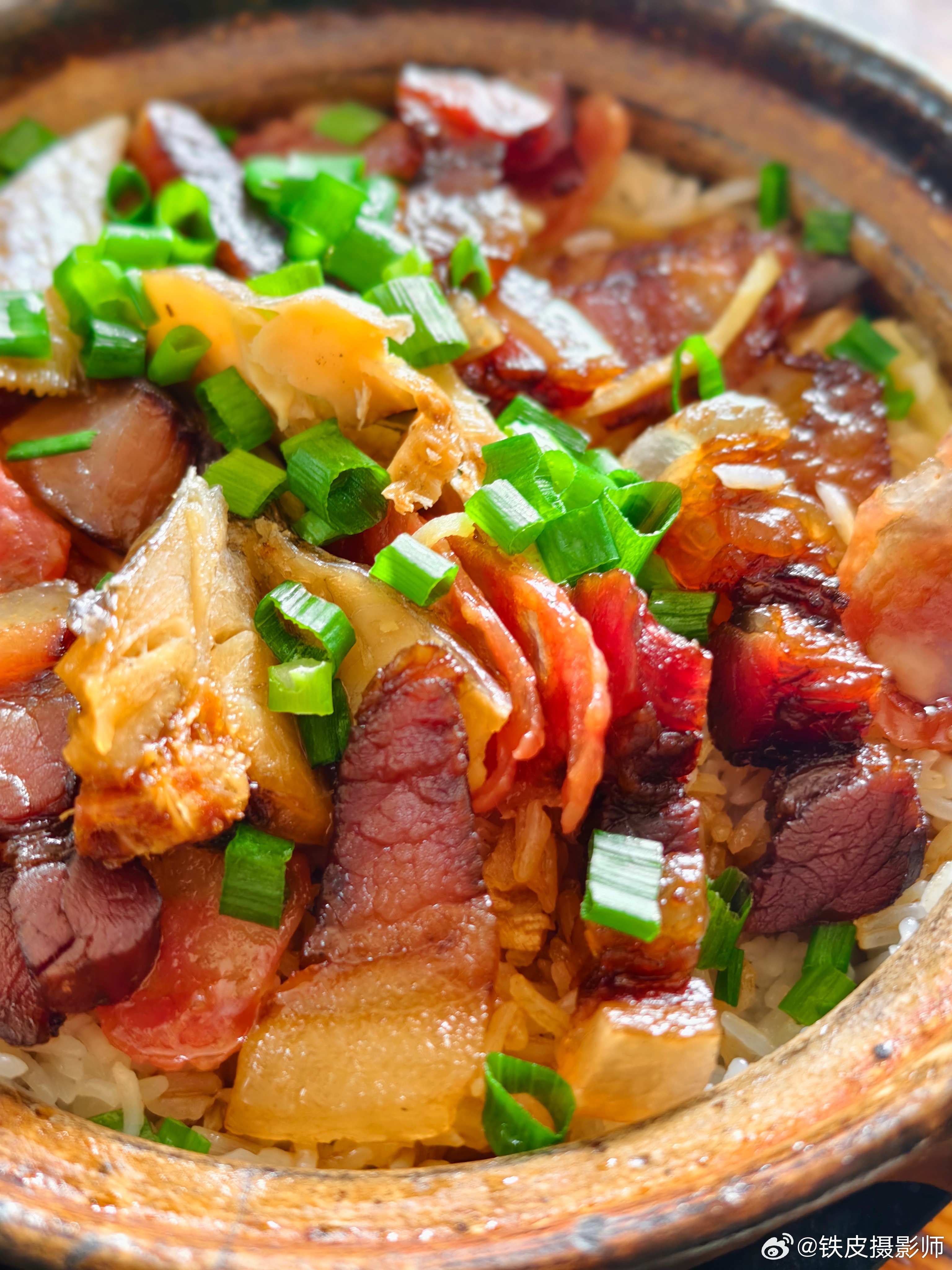 跑个一百多公里，顺便吃个普通煲仔饭！咸鱼腊味，咸得很爽  开平