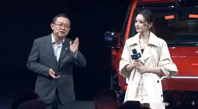 古力娜扎现身2026成都车展