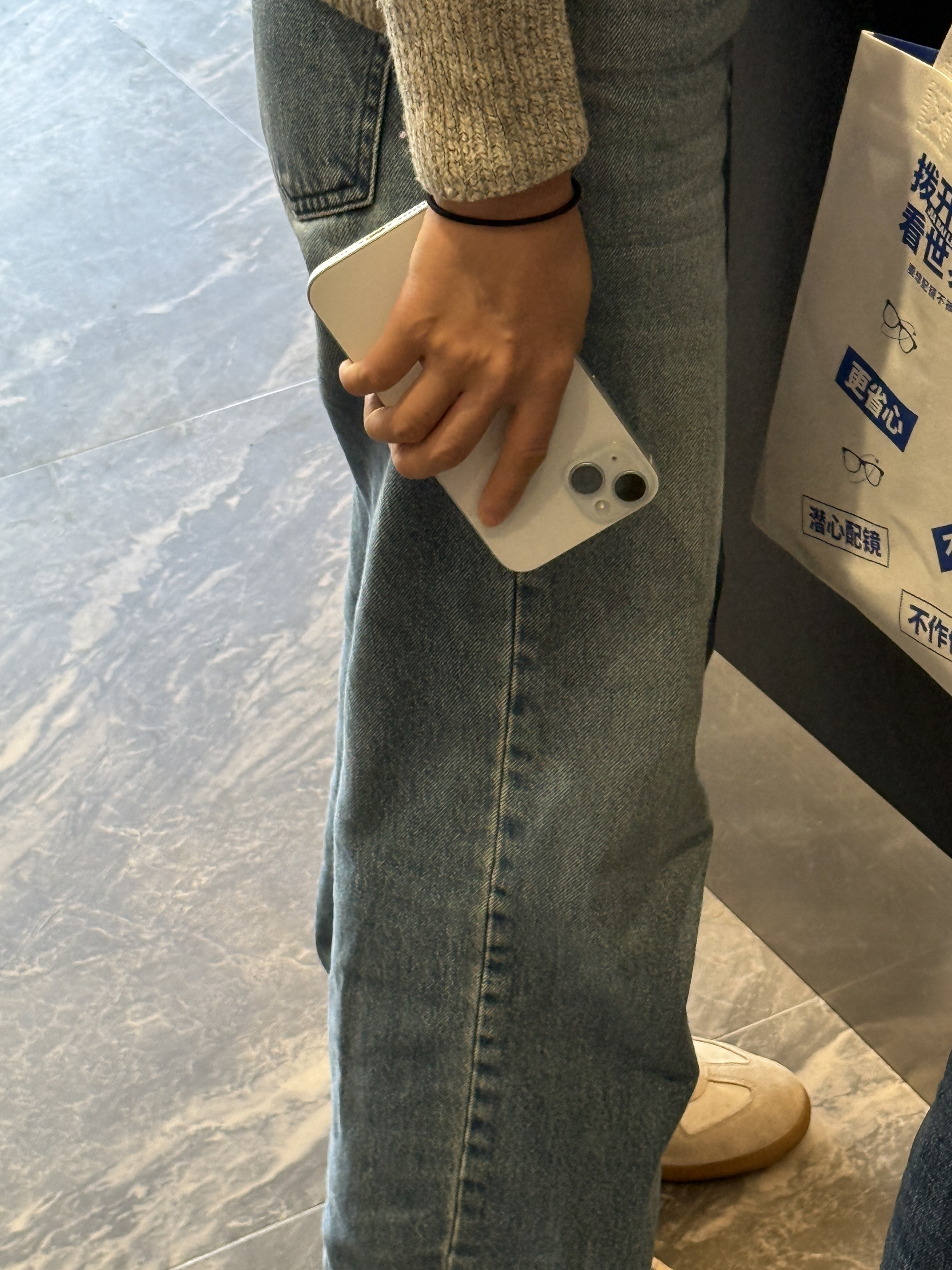 手机永远是别人手里的好看，有同感吗？ 