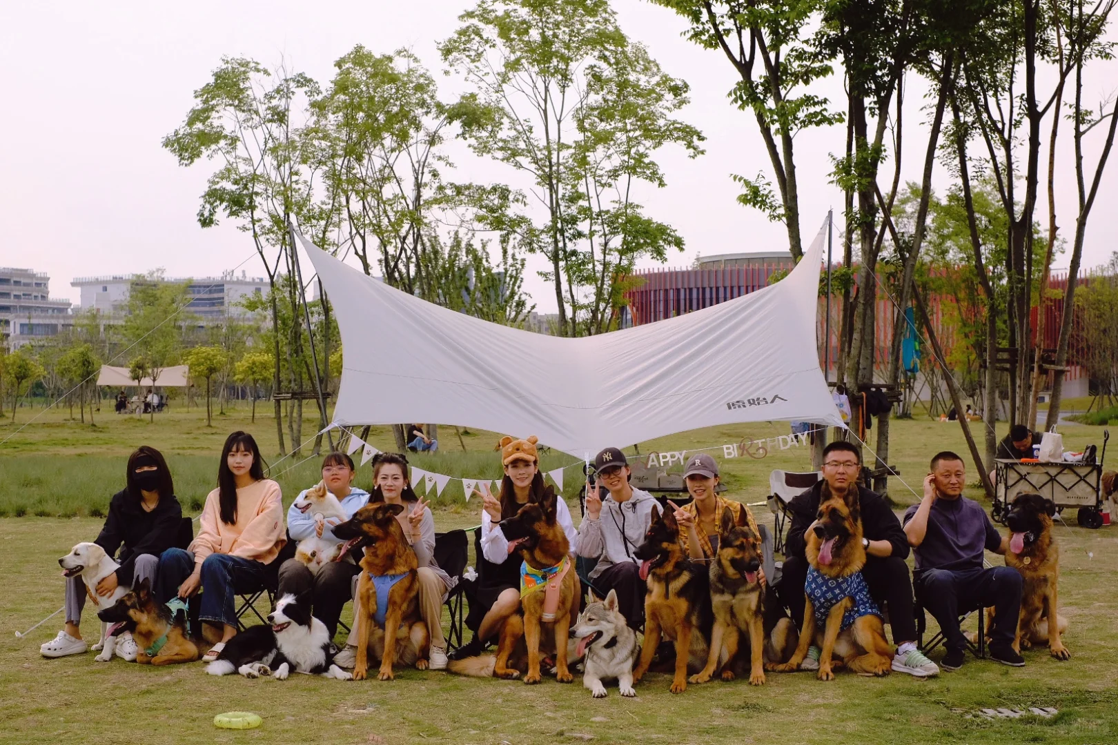 嘴嘴2️⃣岁啦，生日快乐呀，小臭犬