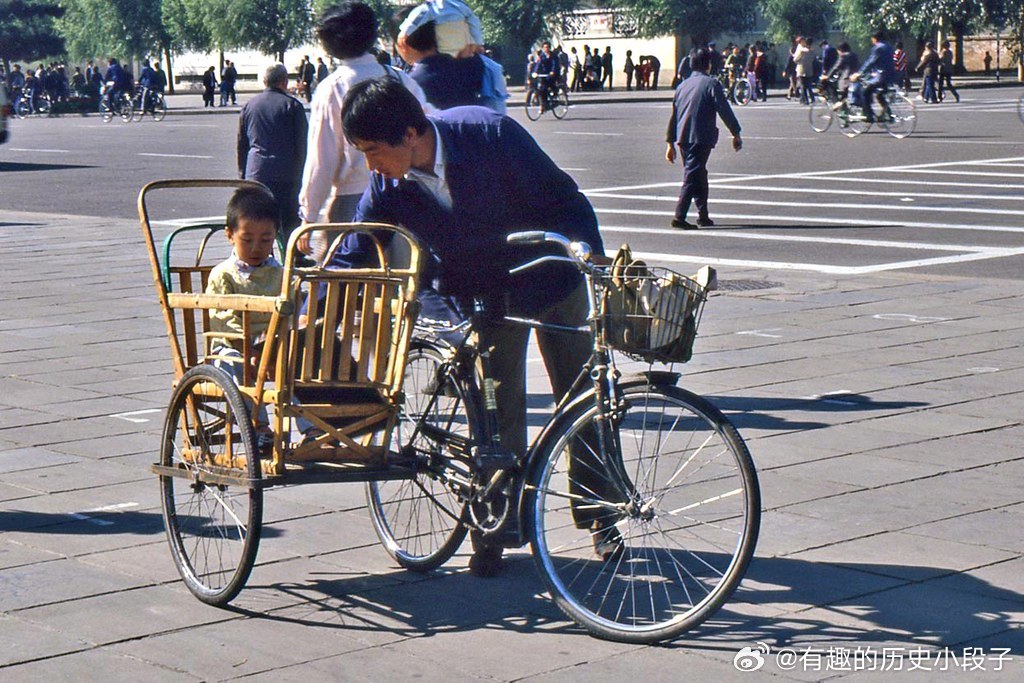 老照片  八十年代北京老照片 
