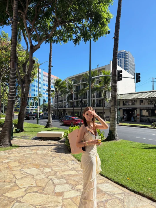 HAWAII MEANS cocomango