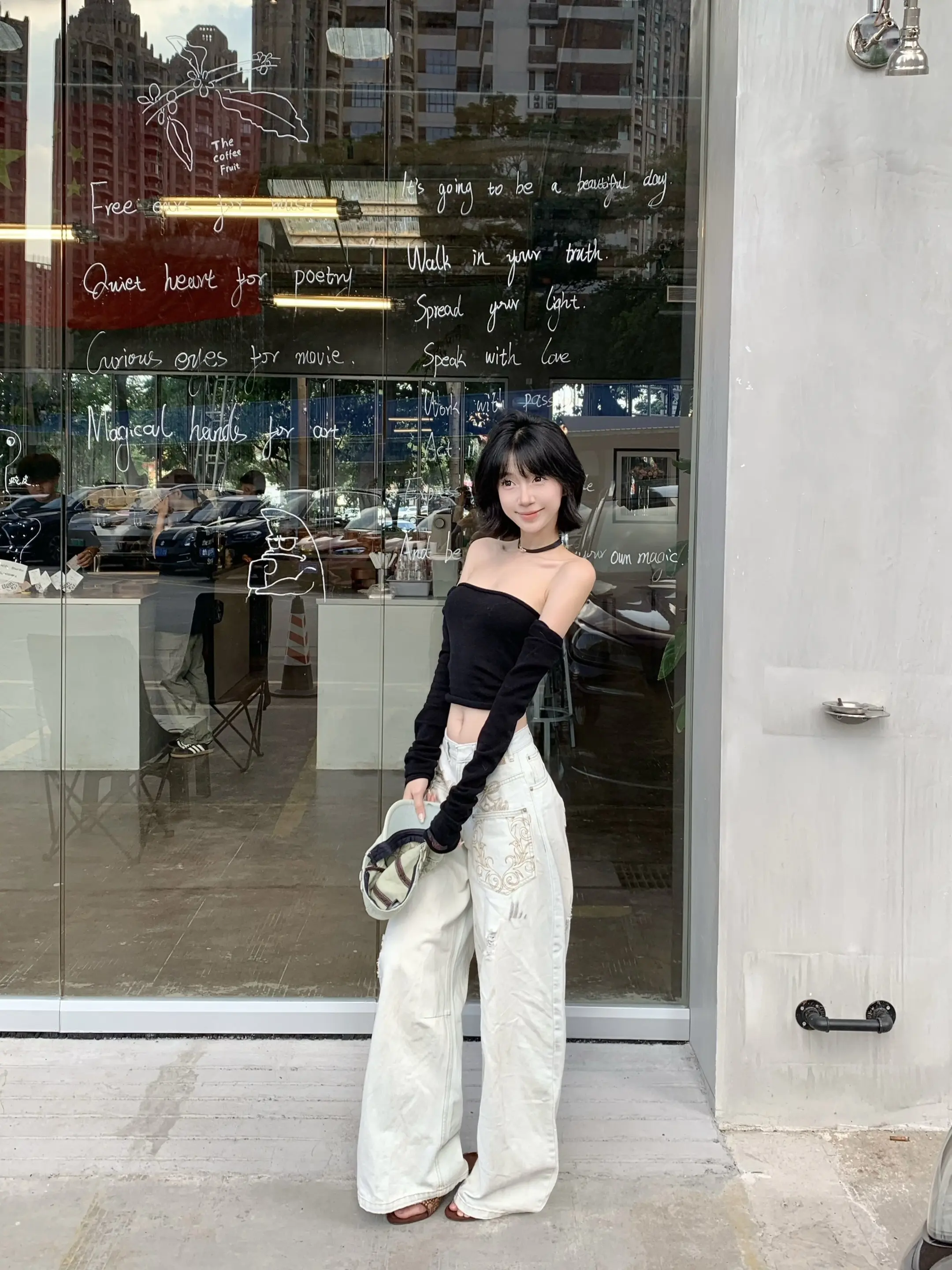 短髮小貓一隻(｡•ㅅ•｡)♡。