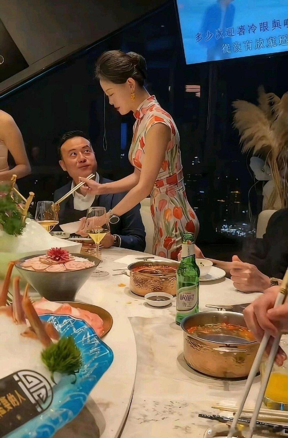 男人在外面都会这样看吗？ 