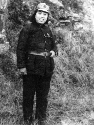 1947年3月，邓颖超随中央后方工作委员会转移到山西临县三交镇，担任中共中央后方