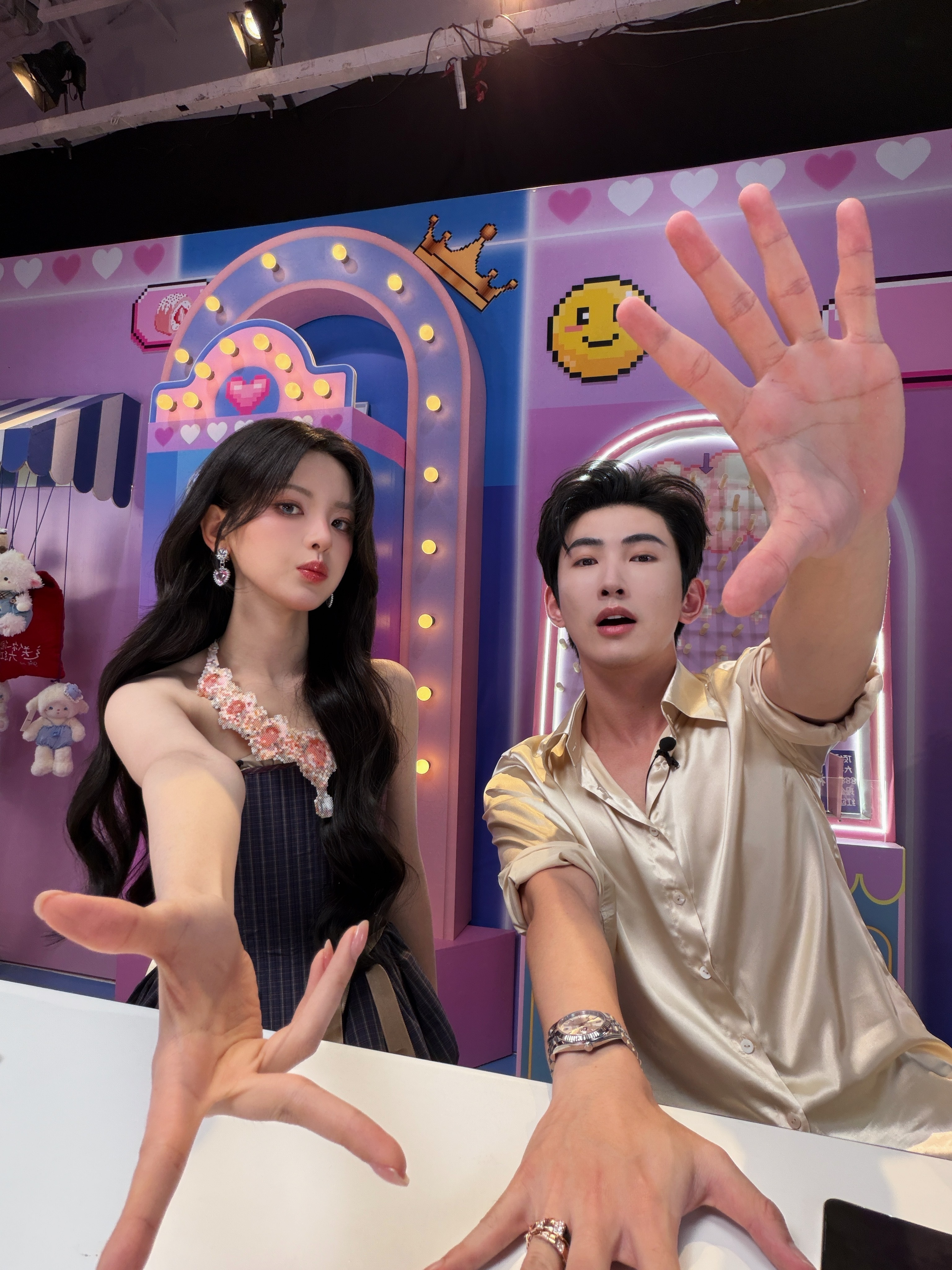火箭少女101 ycy杨超越0731生日快乐 杨超越相关合照更新 