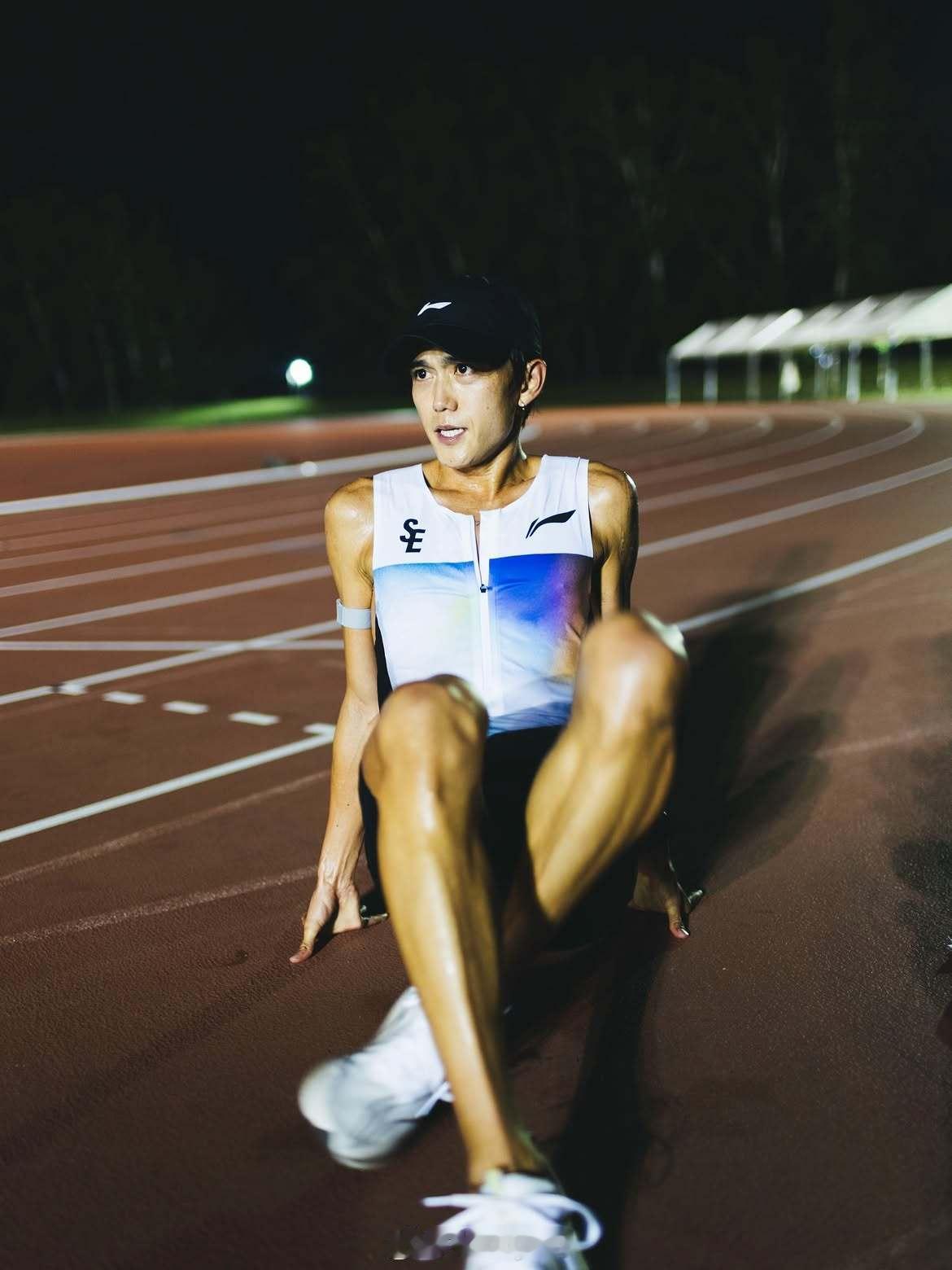 大迫杰：积累。大迫杰积累越努力越幸运跑步