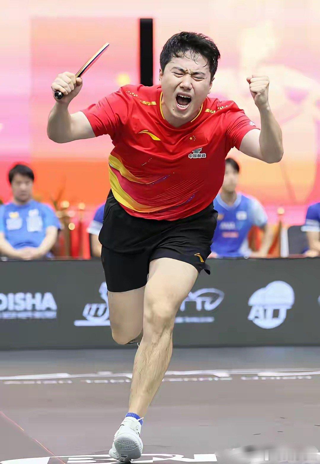 梁靖昆重生之～印度亚锦赛！抓拍这张照片的人，你给我站出来，我得给你鞠一躬。我一直