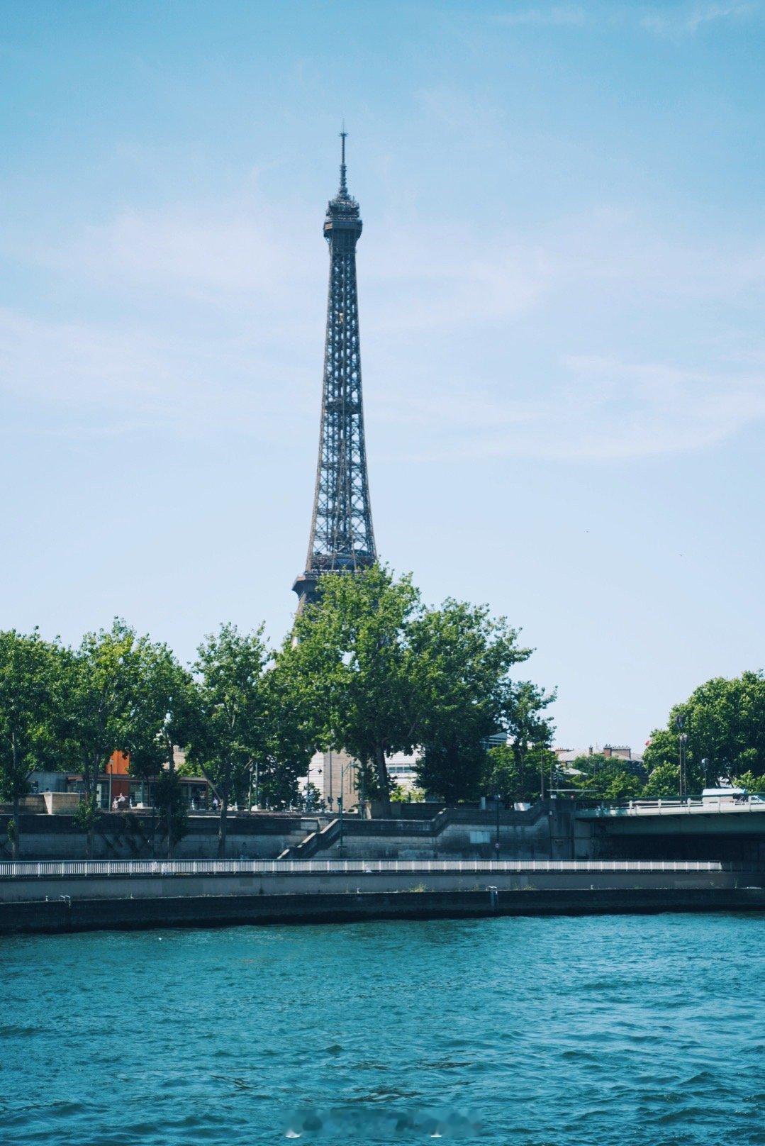 SEVENJIAPHOTOGRAPHY[超话]  France🇫🇷塞纳河畔⛴