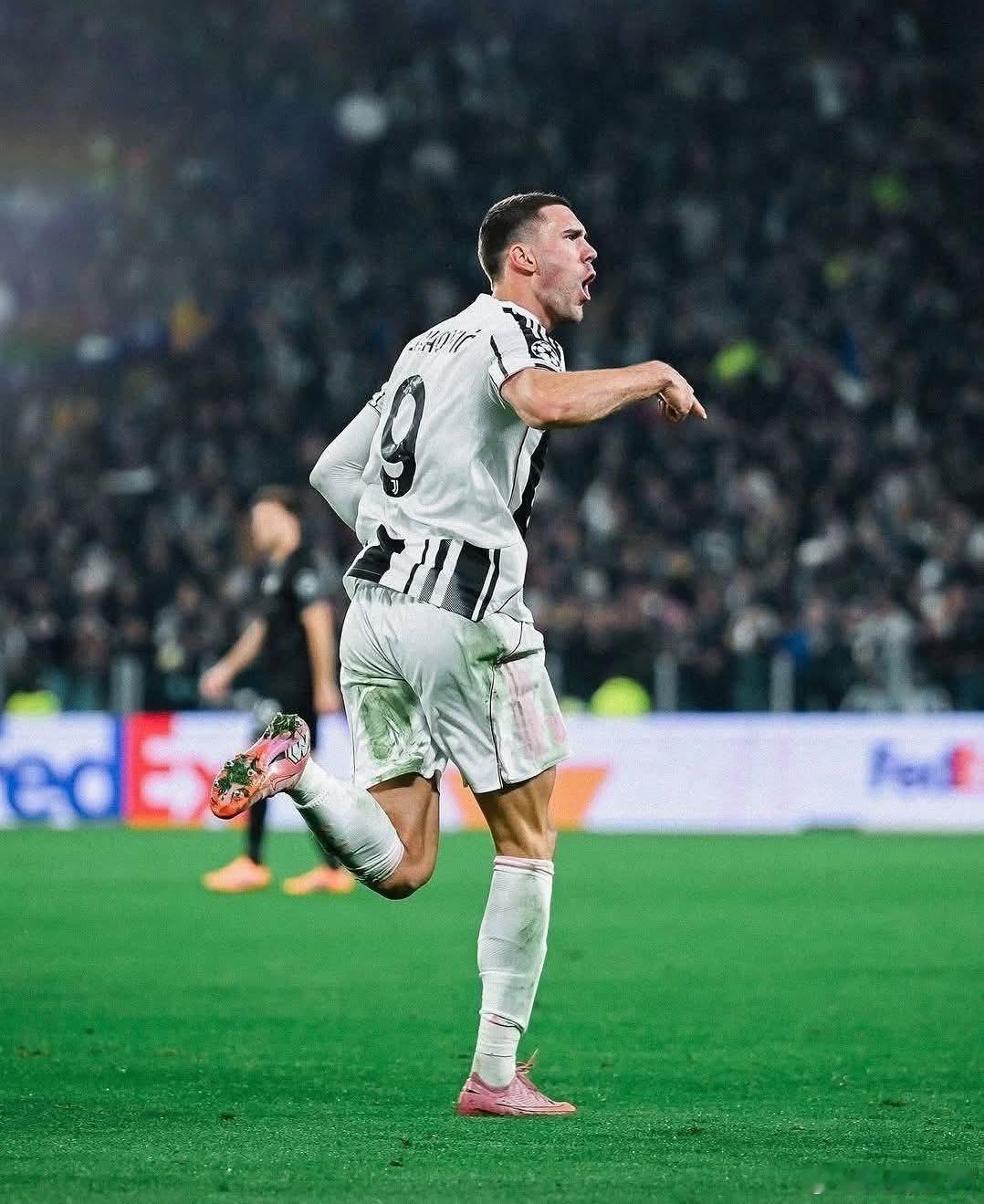 🚨［圖片報］：拜仁慕尼黑無意在下個賽季將杜桑·弗拉霍維奇作為哈利·凱恩的替補。