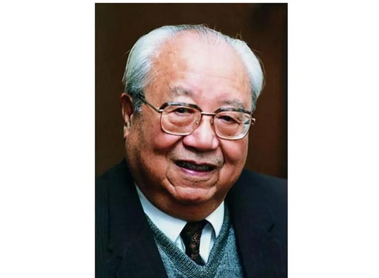 1980年3月7日，费孝通获得‌国际应用人类学会‌（International 