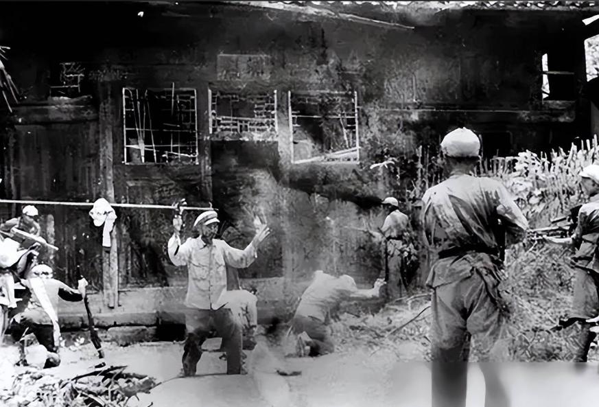 1949年福建解放后，闽西山区盘踞着4万多土匪，多为国民党残部与地方恶霸武装，烧