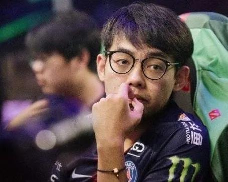 DOTA2: 超哥maybe心目中的top中单

超哥直播爆料他心目中的top中