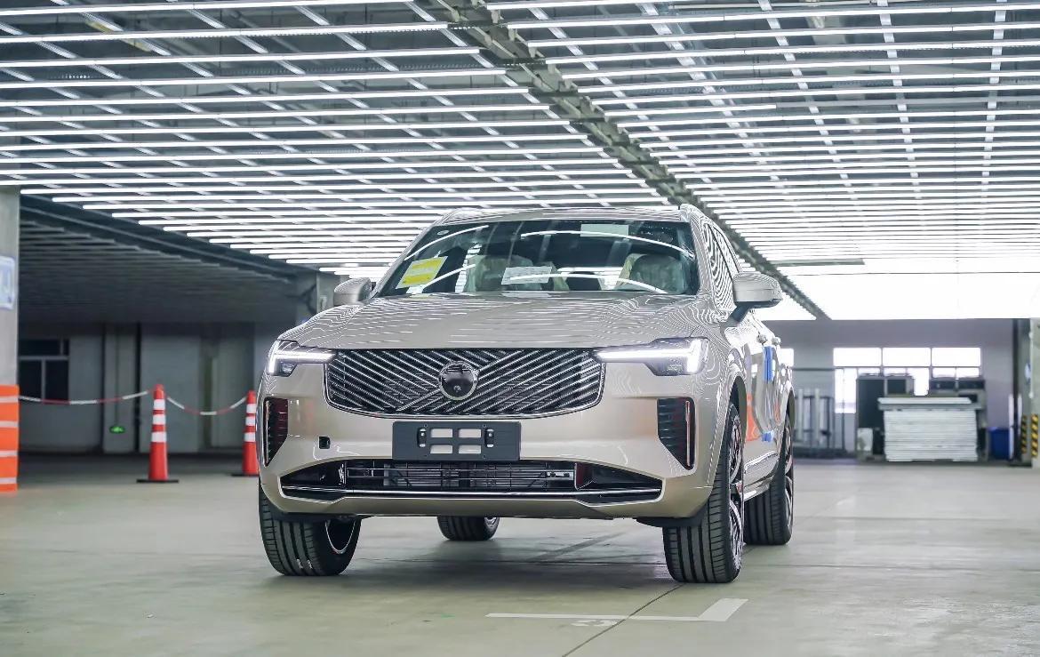 家庭和商务的全能之选，沃尔沃全新XC90

自从把这台沃尔沃全新XC90开回家，