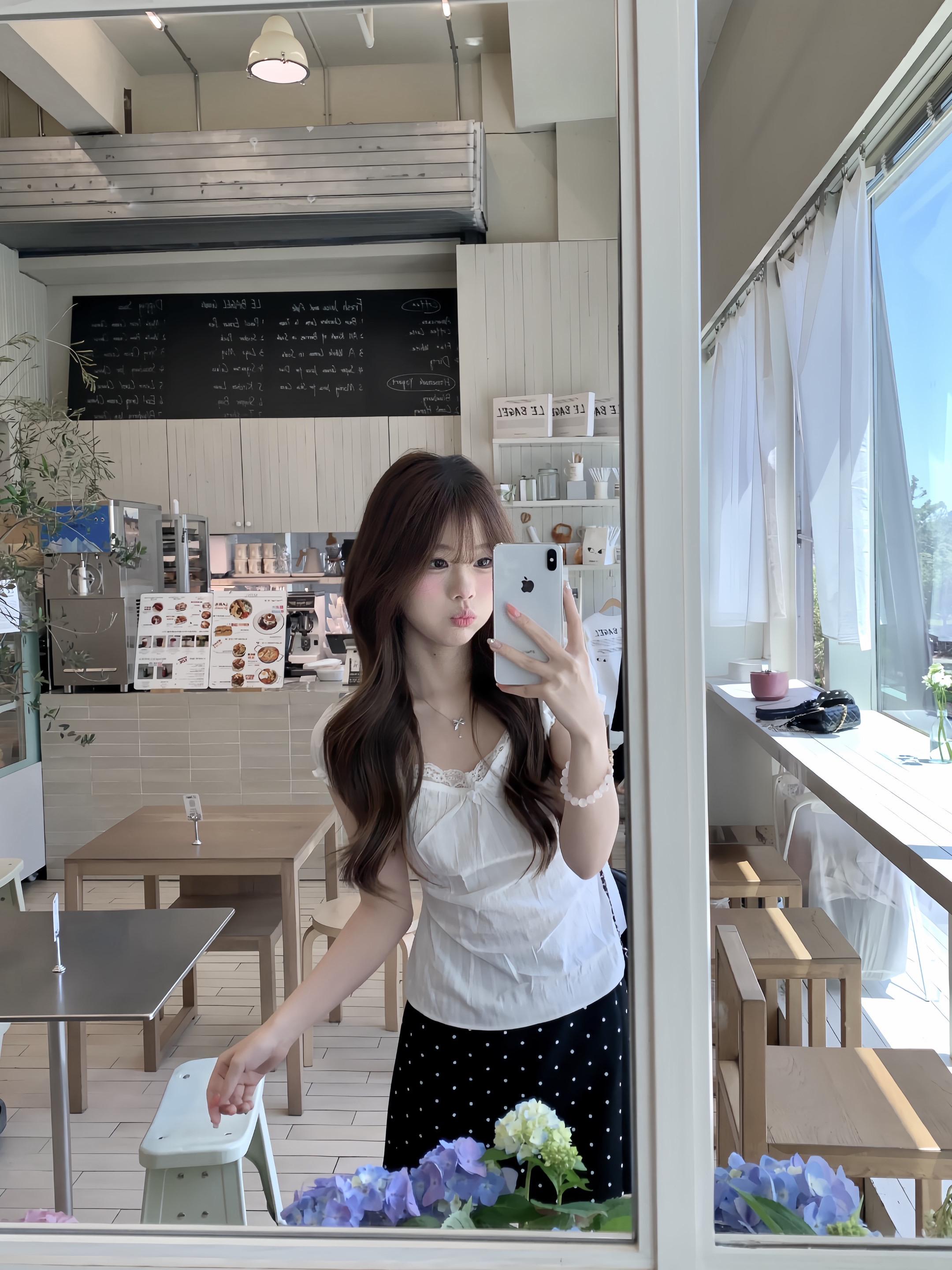 얘 예쁘다🥛⸝⸝⸝ ⊹🫖ᐝ⊹