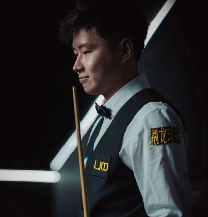 赵心童状态起伏，再正常不过，状态过早出现，那都是小孩子们干的事情。
      