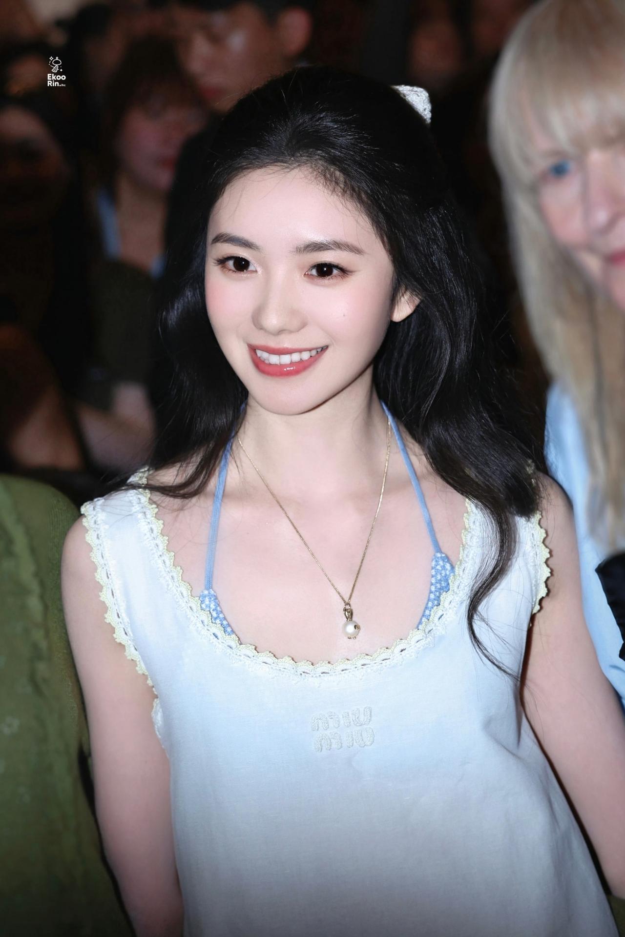 刘浩存好明媚好少女[舔屏]