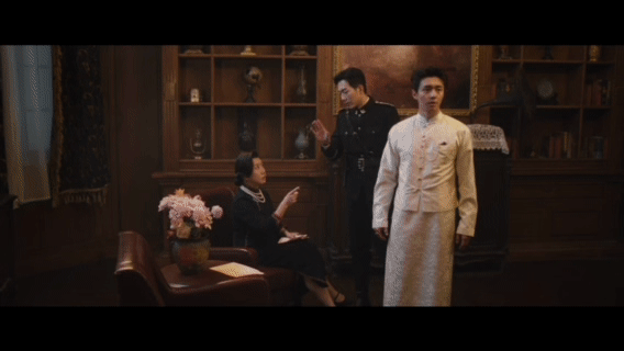马思超元鸿演戏中戏 马思超在片场反复打磨元鸿的戏中戏细节，从眼神到嘴角都在刻画角