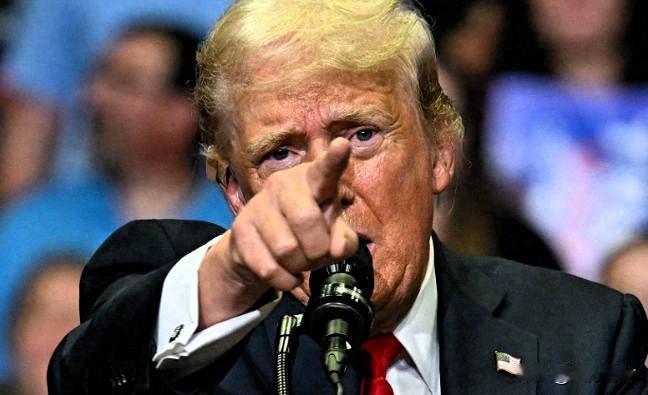 特朗普这一嗓子喊出来，
全美算是把心放肚子里了。

嘴上喊着脱钩，身体却诚实得很