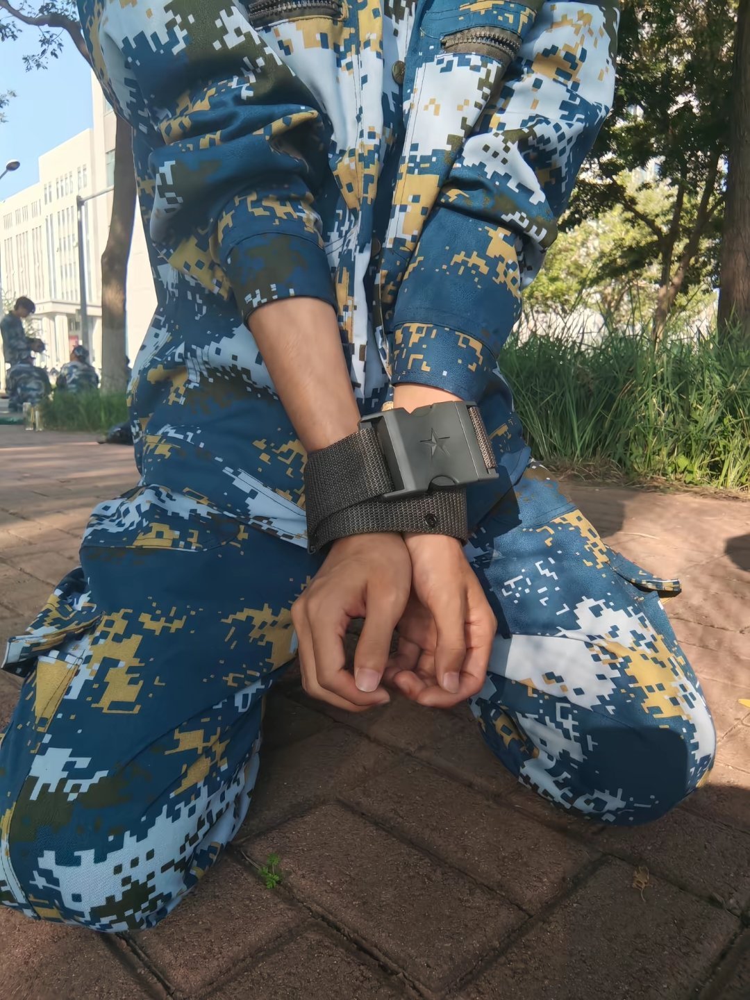 : 请把腰带还给军训[流泪] ​​​