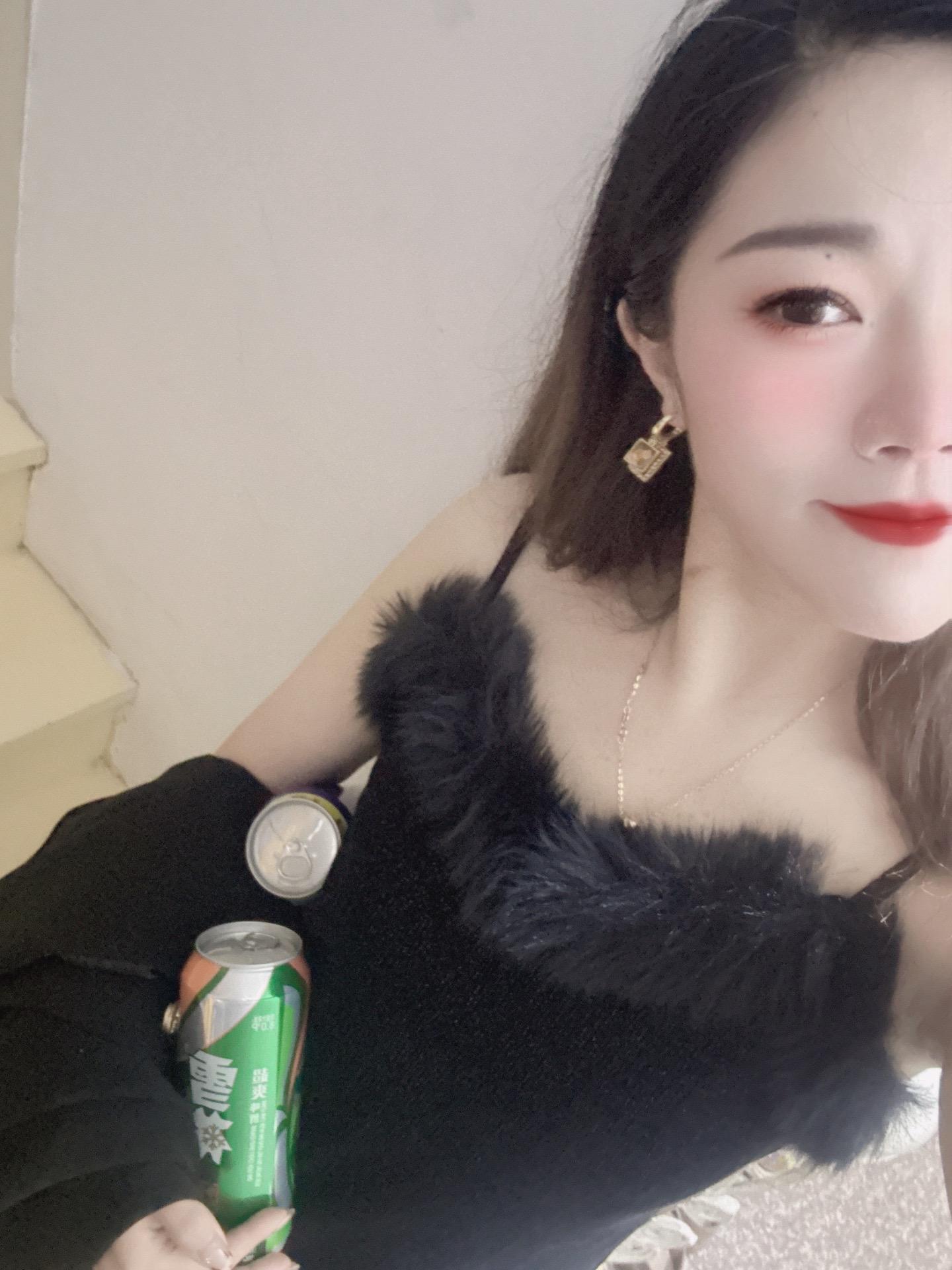 世间所有的久处不厌，是因为有人用了心💕。