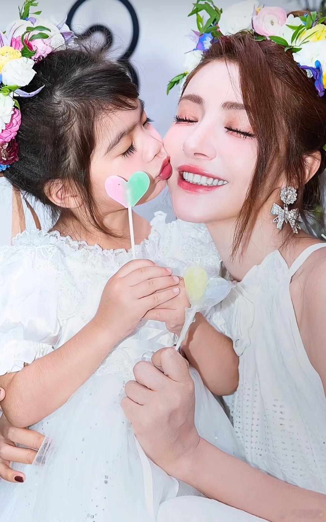 姜潮麦迪娜合体回应流言蜚语 姜潮麦迪娜的爱情太让人上头！《天声一对》抽中爱情签文