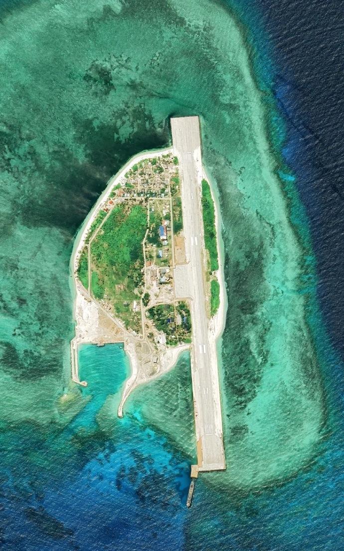 南海局势基本上已经清楚了，中方在黄岩岛和中沙群岛基本上站稳了脚跟，接下来的重点，
