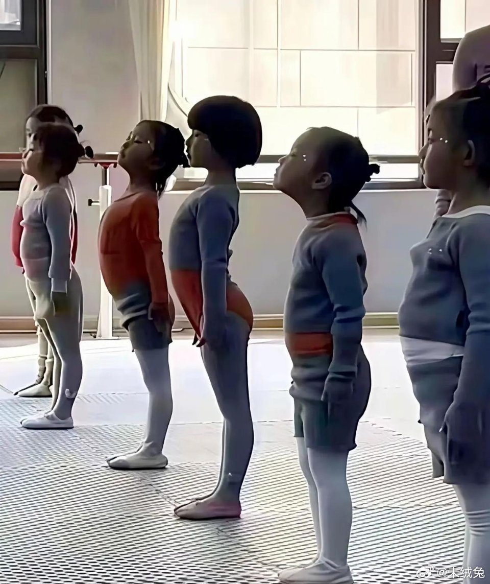 有些舞蹈机构真的是毁了孩子 