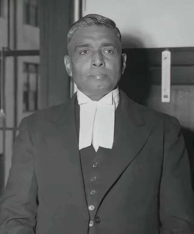 印度人奇特的二战观的由来。
（图一，图二）二战后东京大审判上特立独行的印度大法官