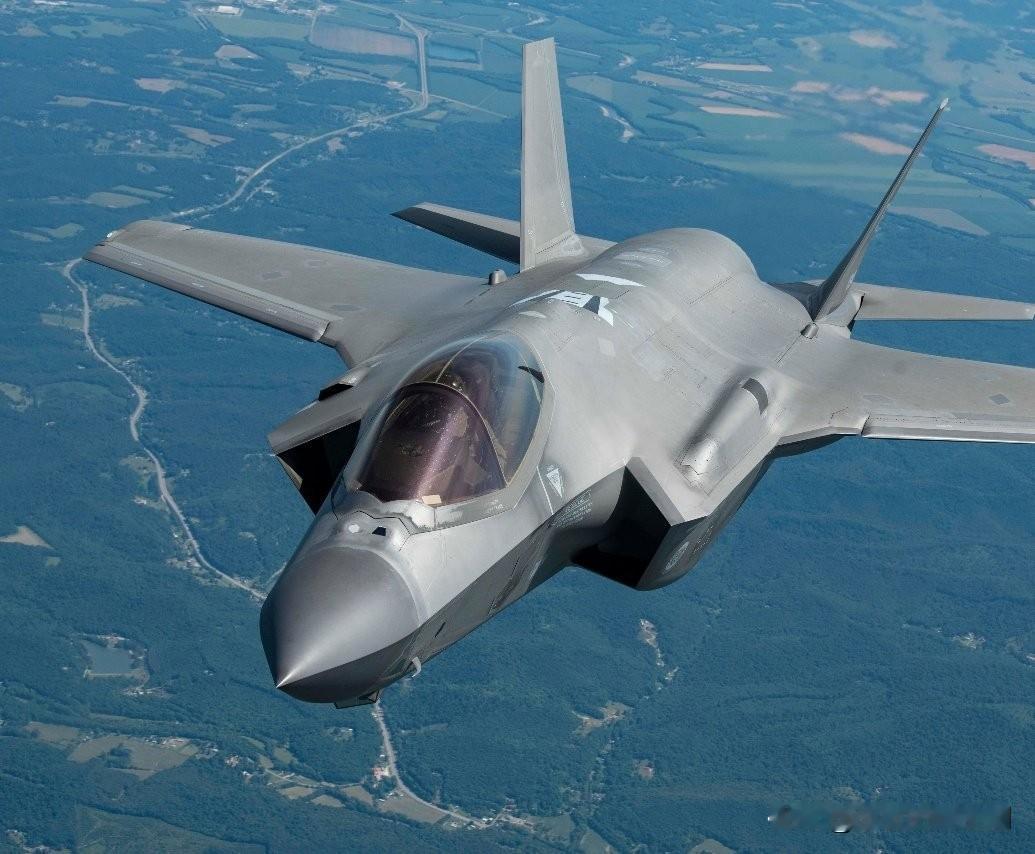 美国对马杜罗的行为不仅震惊世人，估计上帝看了都倒吸一口凉气！
他打开一个残酷的现