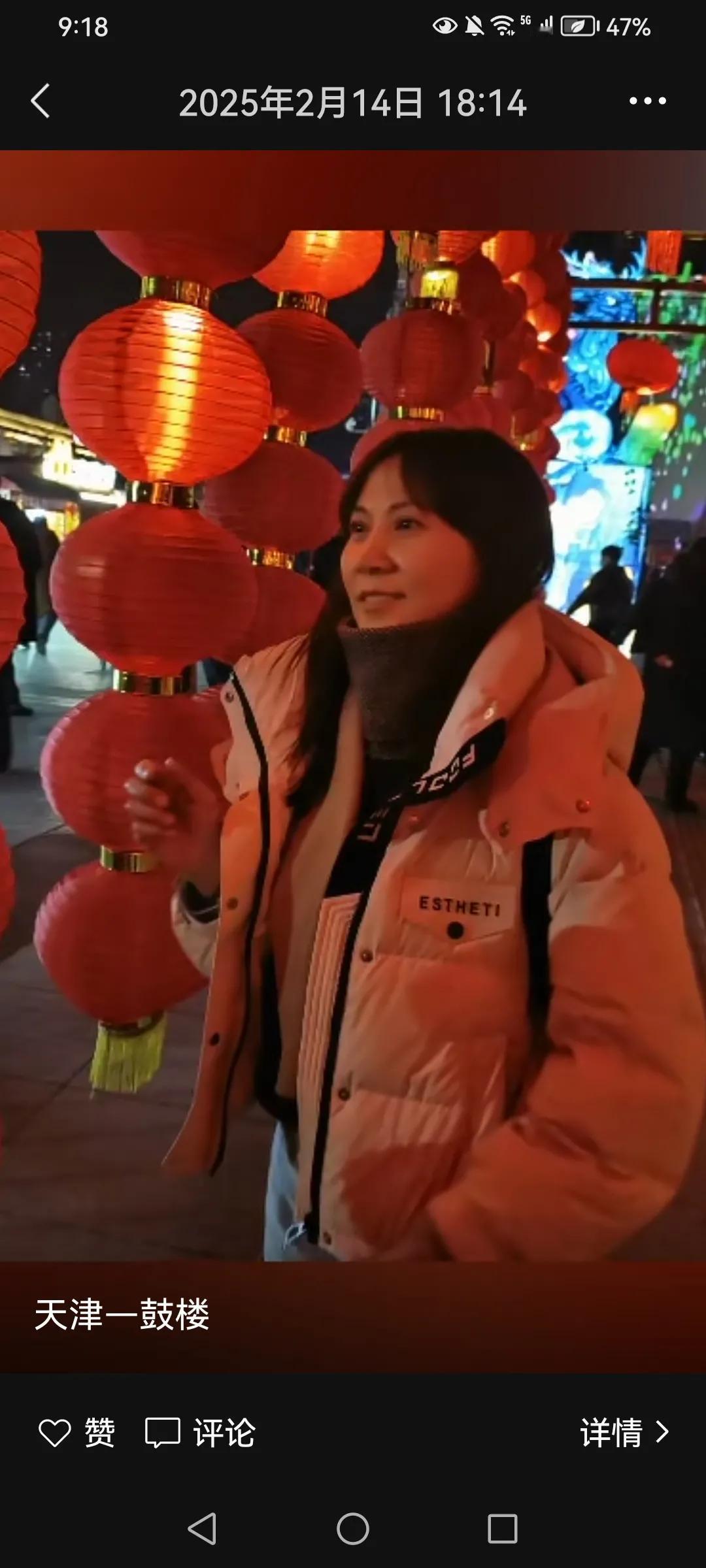 教养，

是对自己的约束，

是对别人的尊重。

它如同一面镜子，

映照出一个