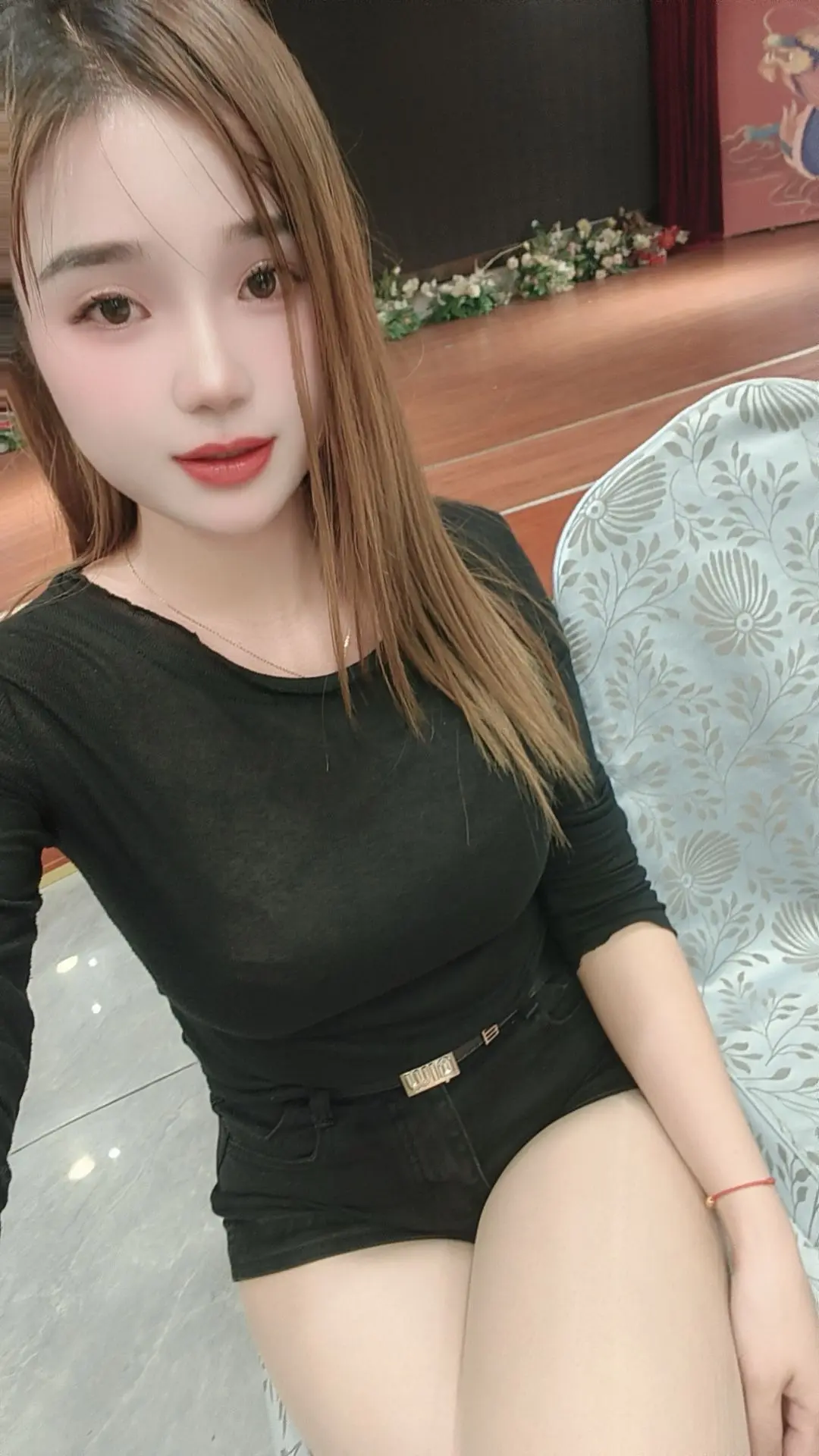 为什么要假装无欲无求 你的每一分钟我都想占有