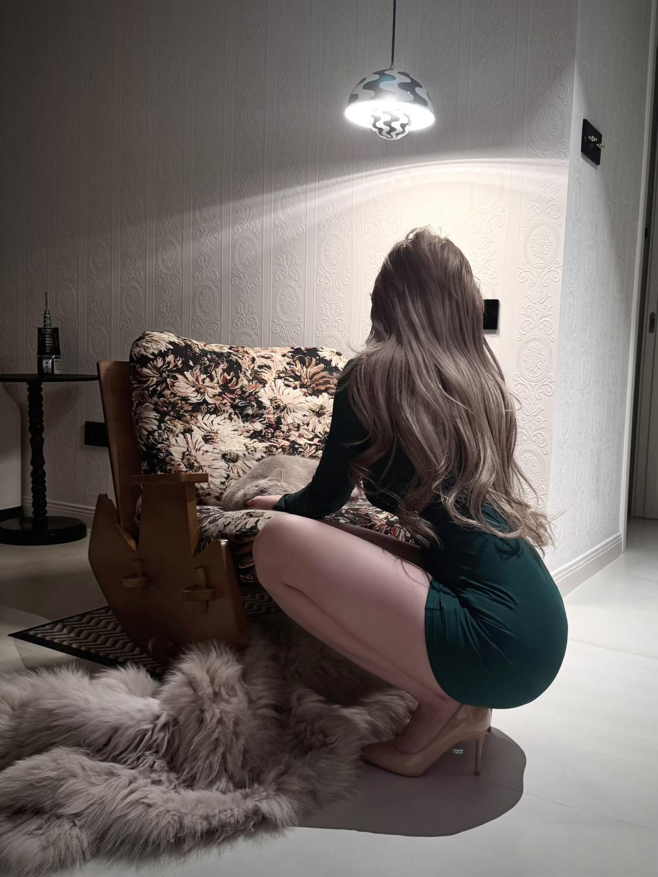 [微风]你
[微风]不耐烦的
[微风]语气
[微风]让我
[微风]又提起了兴趣