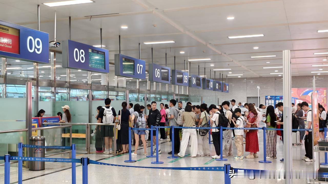 各个机场都在广播
​禁止携带无人机入京
​
​这对于大疆的销售工作
​可能还是有