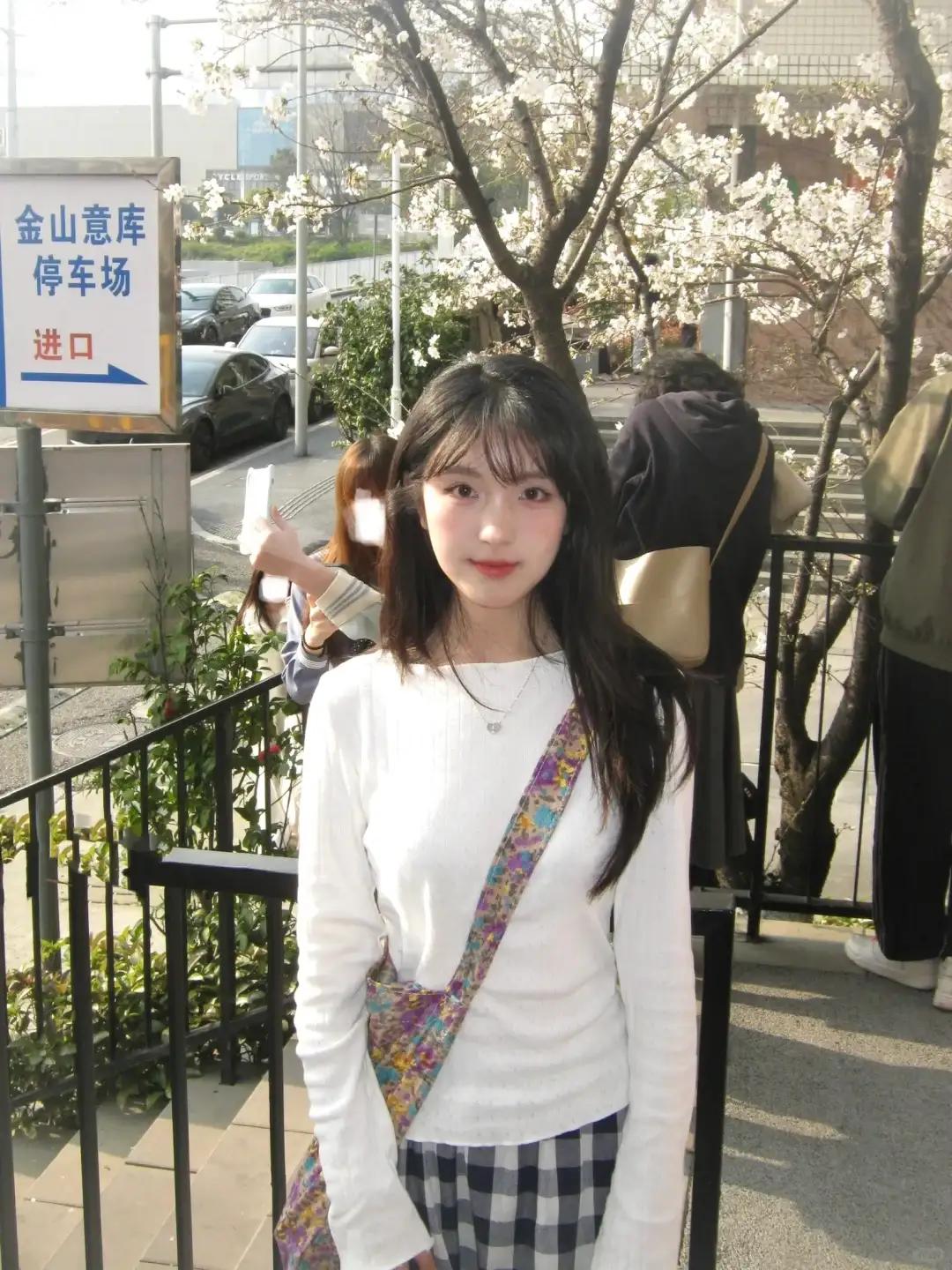 如果 100万和她只能选一个，你选哪个