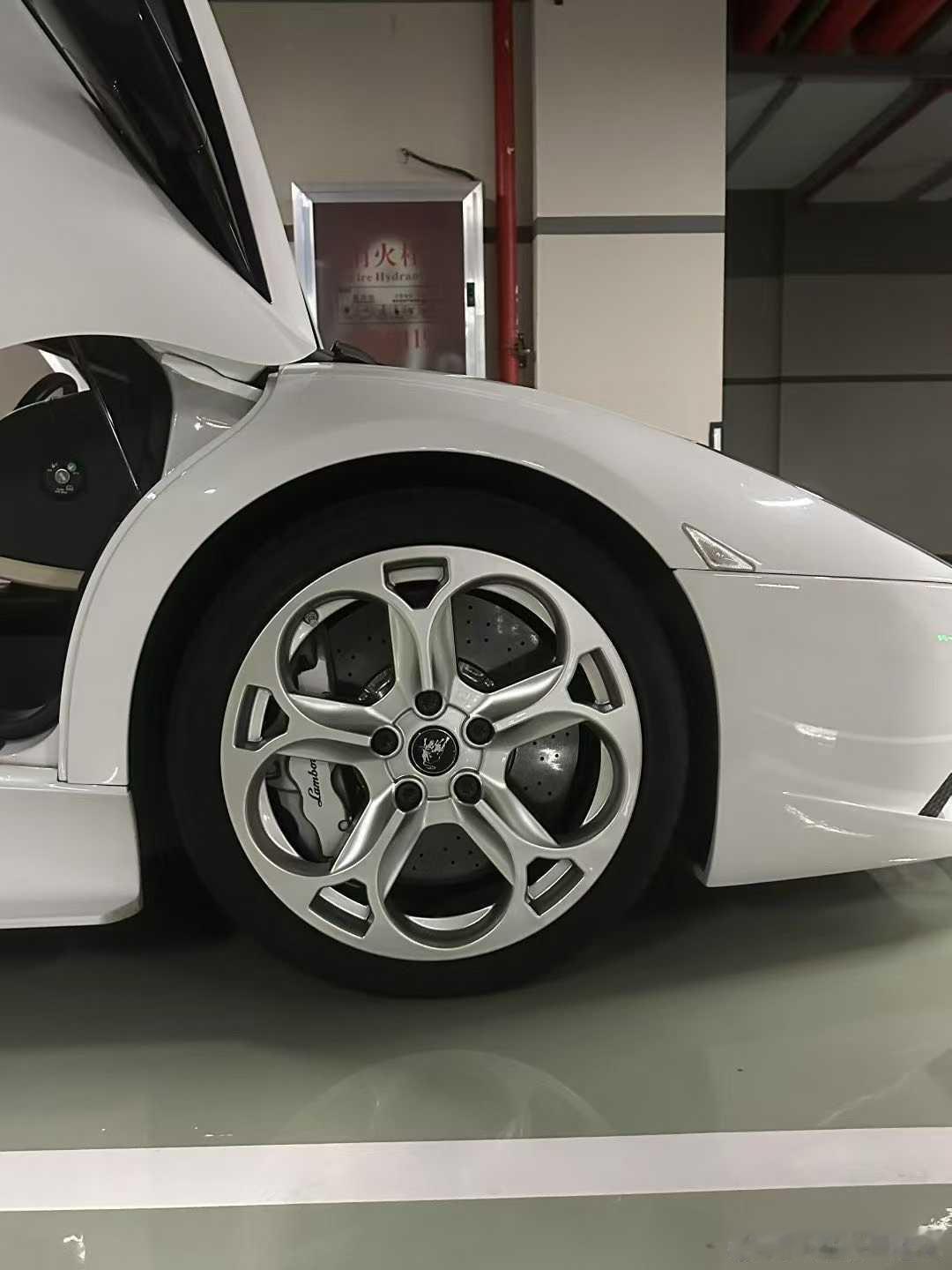 兰博基尼 Murcielago，08年 1.8wkm ​​​