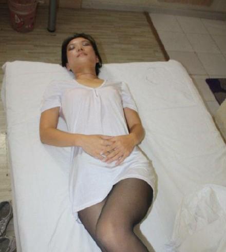 “送上门的强奸？”四川，女子去宾馆按摩，半夜上厕所走错房间，结果被男人当成色情技