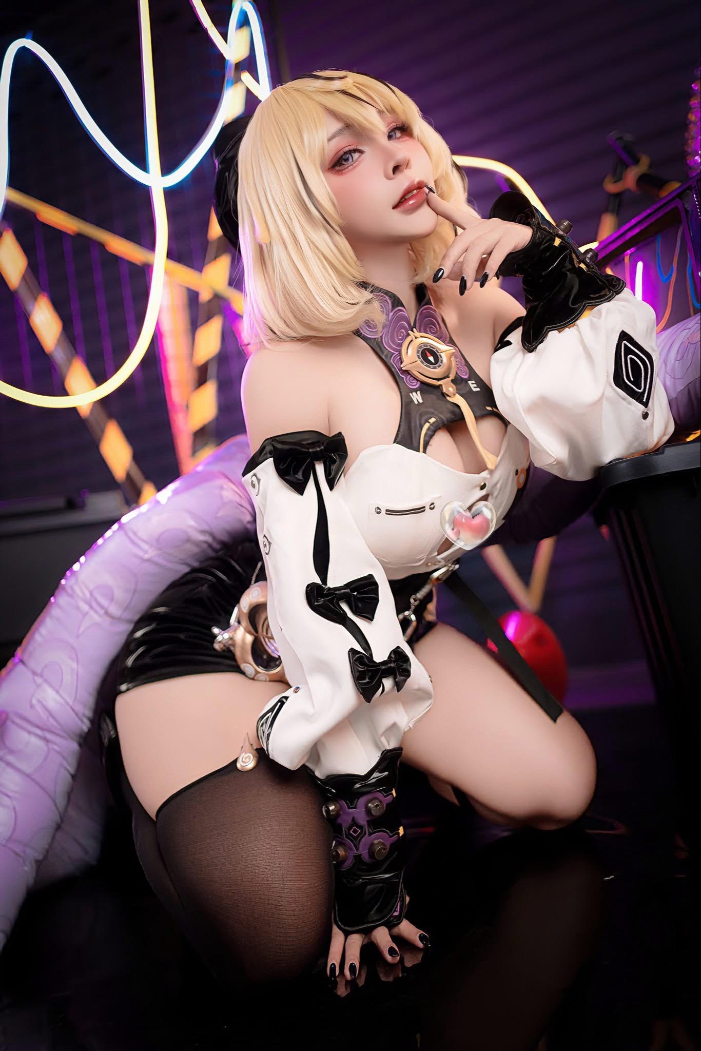 二次元 cos 绝区零 伊德海莉