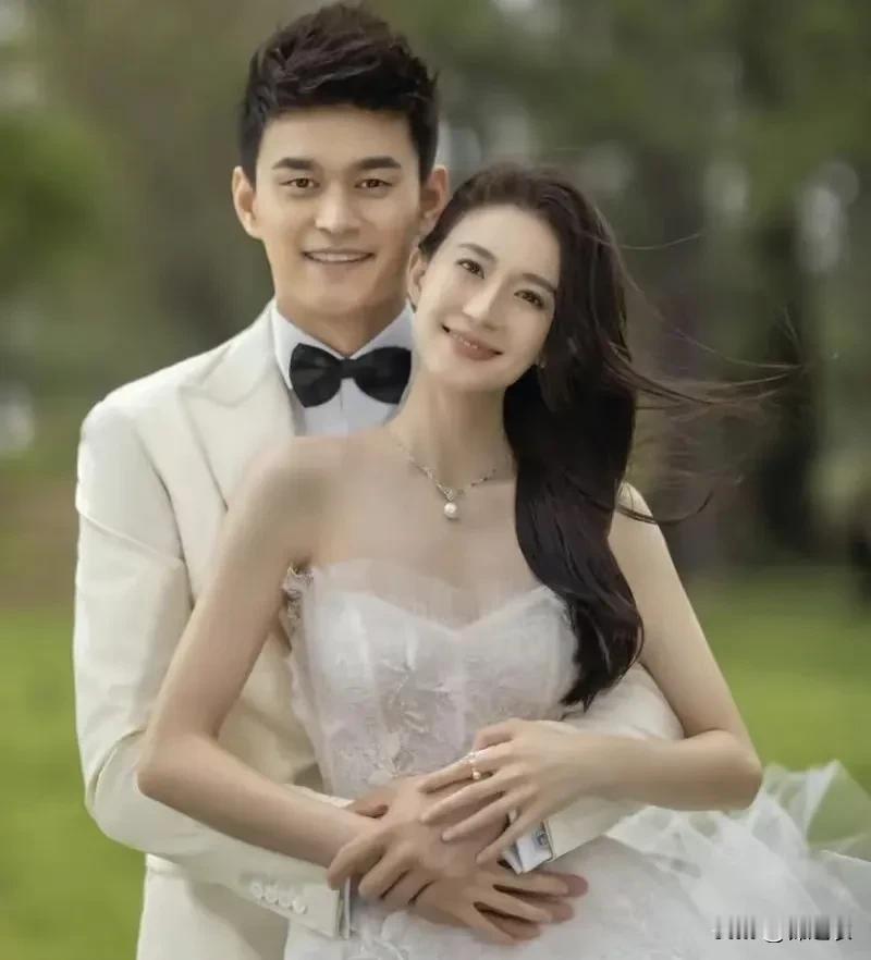 之前看那个节目觉得他们俩挺美好的，可能是男方还在读书不确定未来吧？而豆豆一直是很