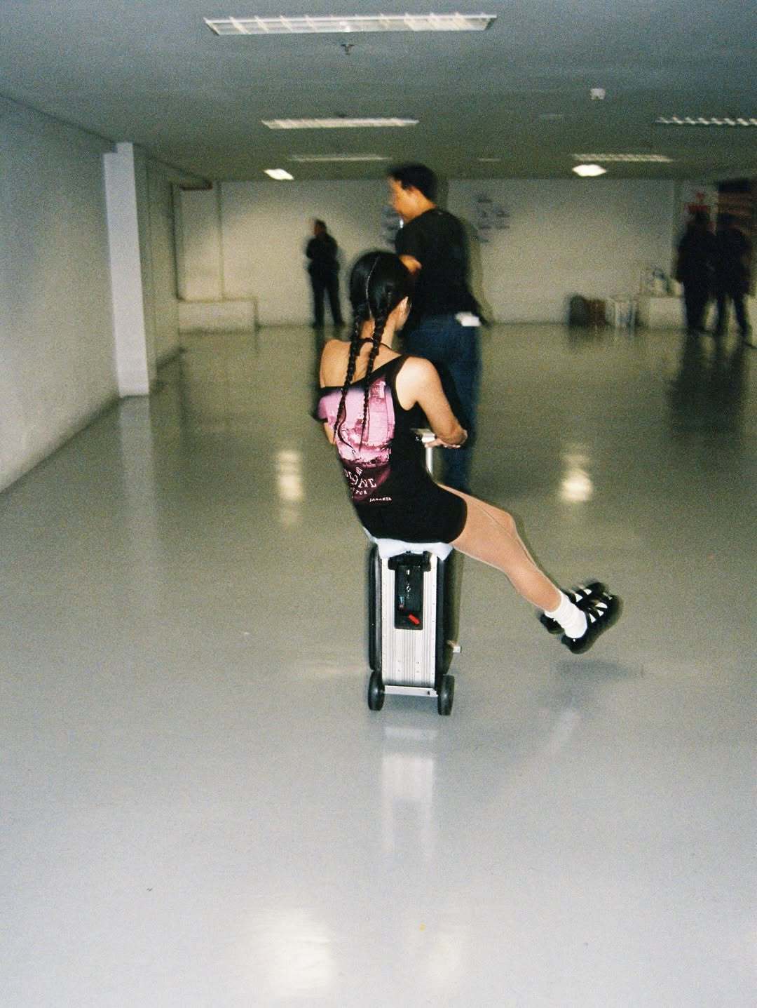 好可爱的调皮小妮😽 