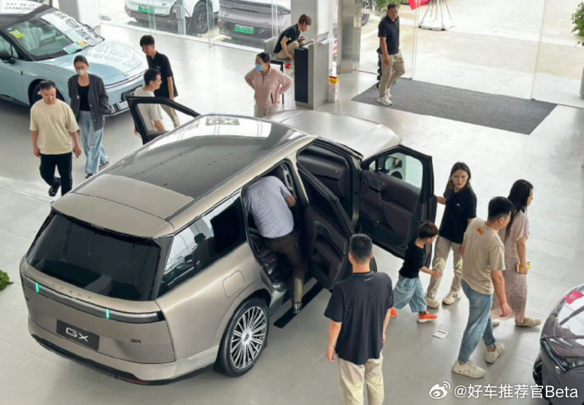 黑马预定？小鹏GX均店新增订单超30台。日前，博主“孙少军09”透露了小鹏GX上