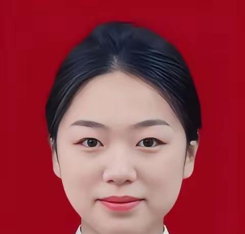 翟元敏，女，出生于2002年11月，山东临沂人，毕业于山东科技职业学院，山东省青