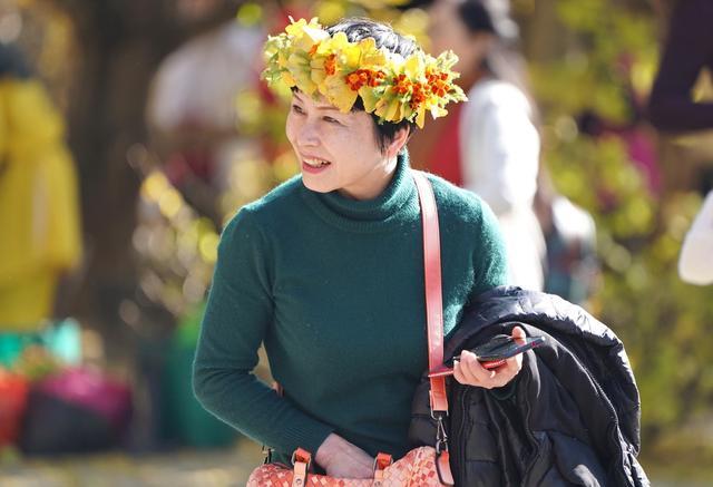 去哪儿大数据显示，2024年以来，在去哪儿平台上，50岁以上女性行程预订增幅最高