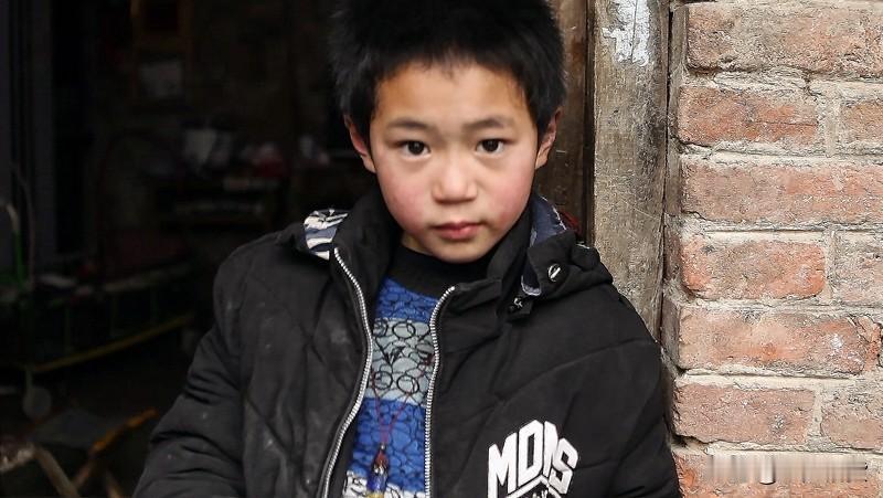 想陪爸妈：他们把童年给了我，我把晚年还给他们。

想陪自己：关掉屏幕，去跑、去读