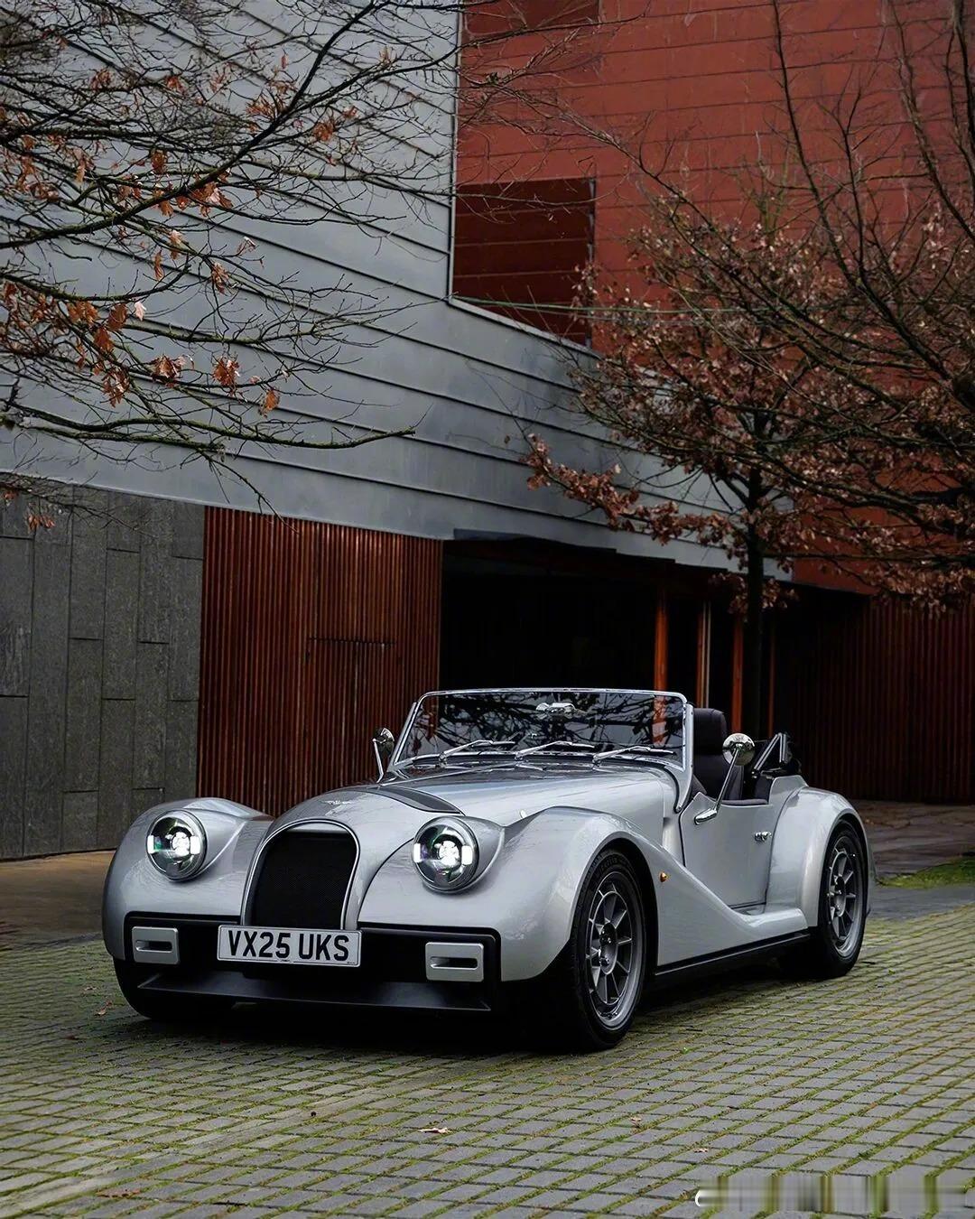 摩根是我什么时候看到都会驻足的，早！ 